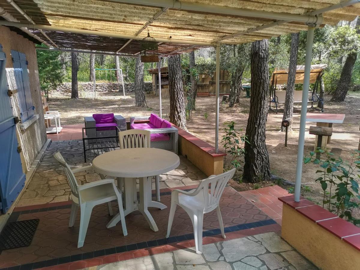 Maisonnette En Pleine Nature Le Beausset Exterior foto