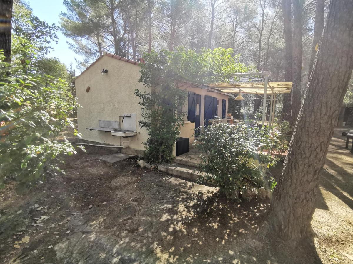 Maisonnette En Pleine Nature Le Beausset Exterior foto